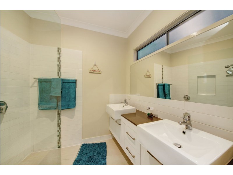 11 Lagoon Court, Murrumba Downs QLD 4503