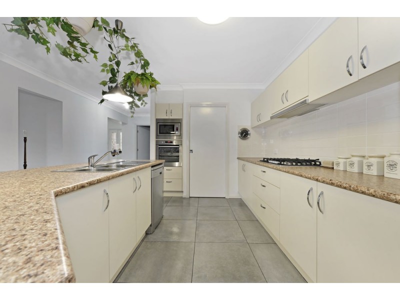 9 Madison Avenue, North Lakes QLD 4509