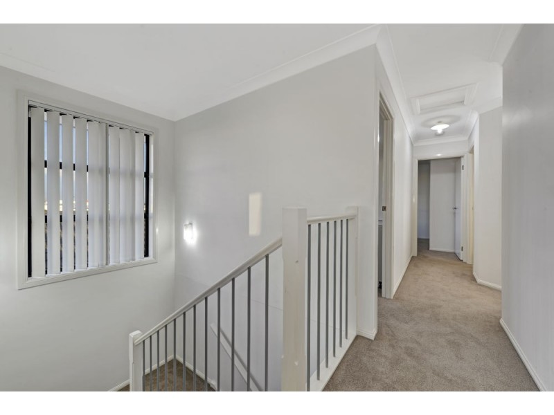 9 Madison Avenue, North Lakes QLD 4509