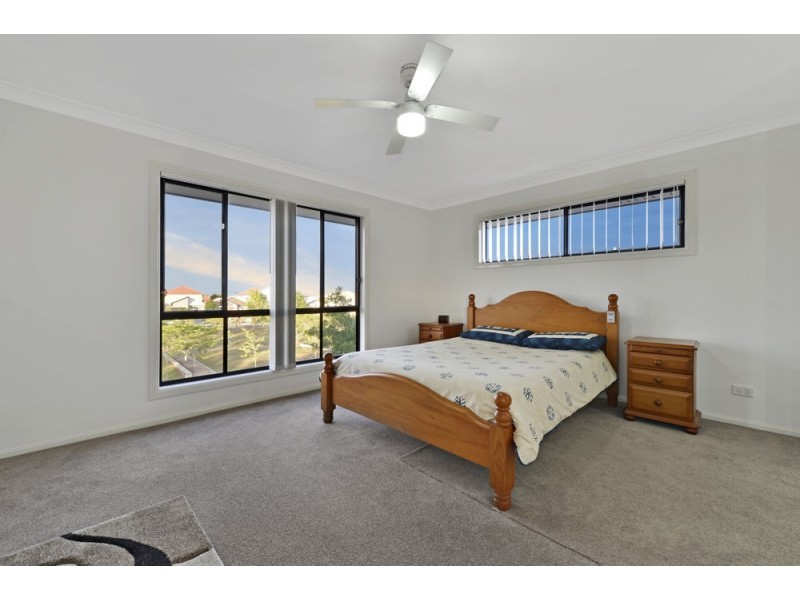 9 Madison Avenue, North Lakes QLD 4509