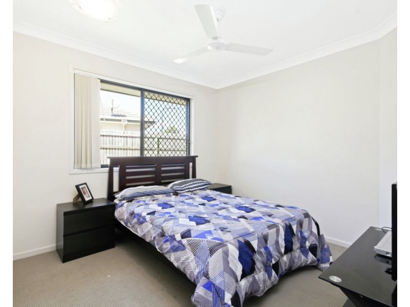 6 Denham Crescent, North Lakes QLD 4509
