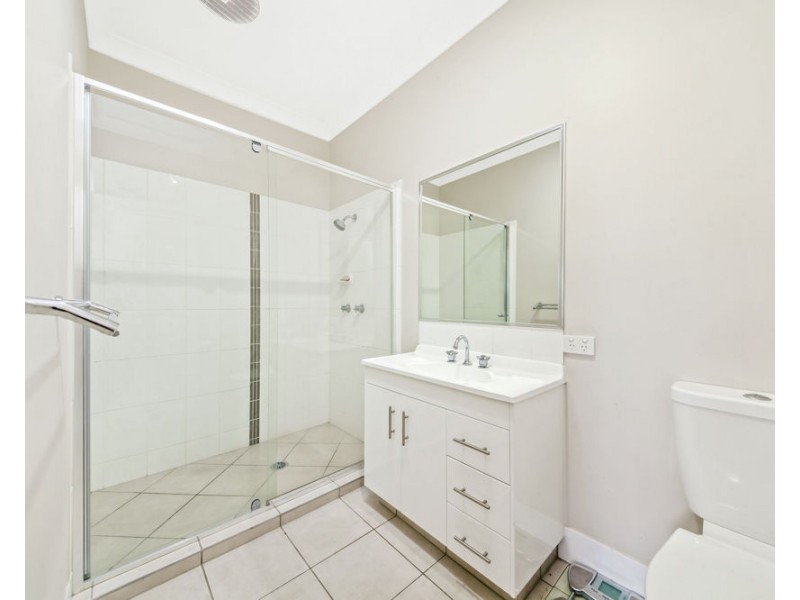 1 Wells Close, North Lakes QLD 4509