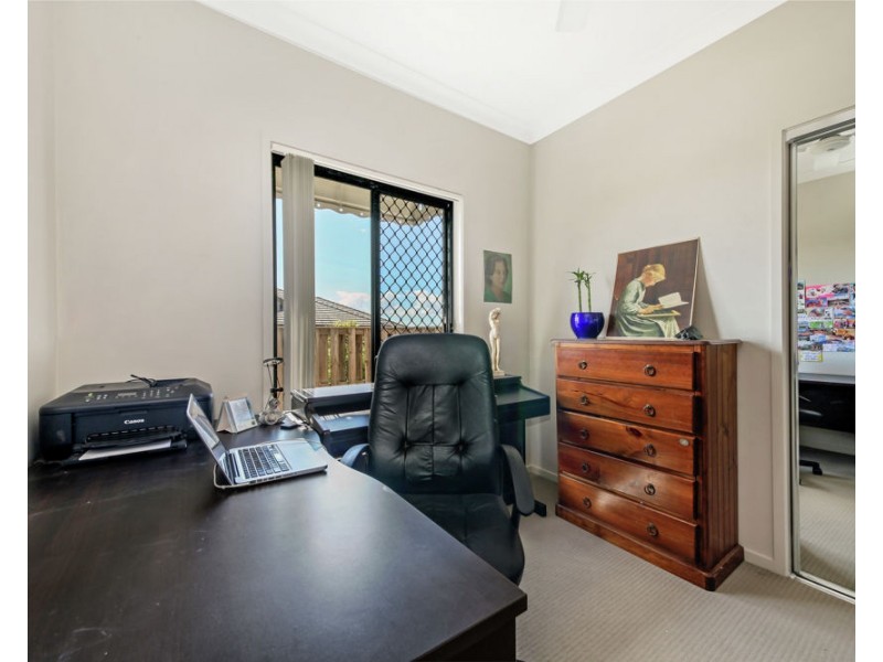 1 Wells Close, North Lakes QLD 4509