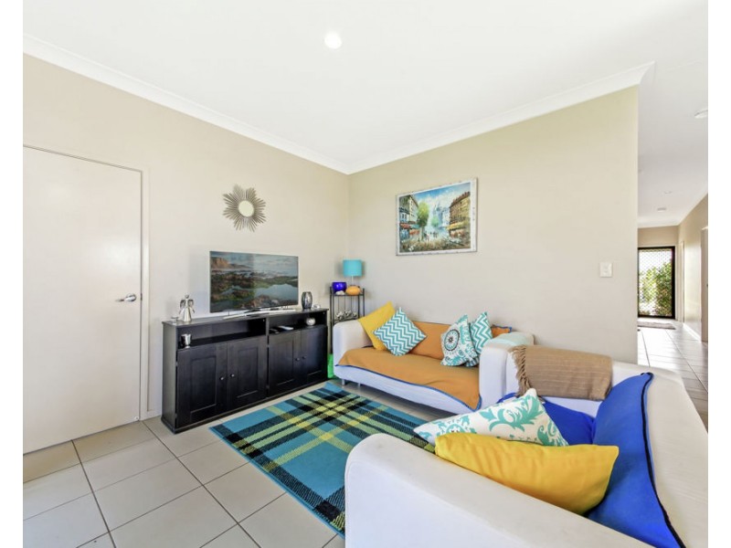 1 Wells Close, North Lakes QLD 4509