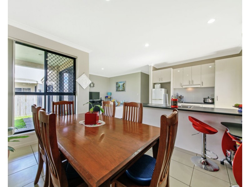 1 Wells Close, North Lakes QLD 4509