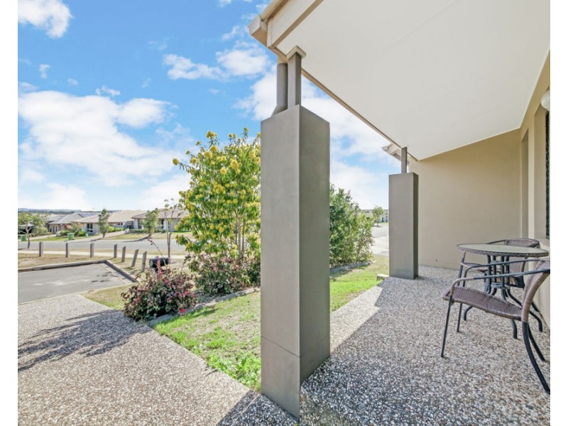 1 Wells Close, North Lakes QLD 4509