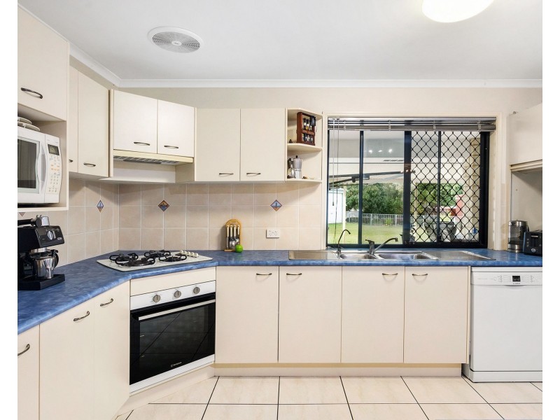 3-11 Peters Drive, Caboolture QLD 4510