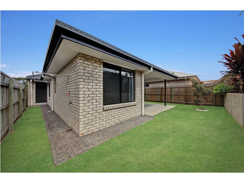 26 Mapleton Drive, North Lakes QLD 4509