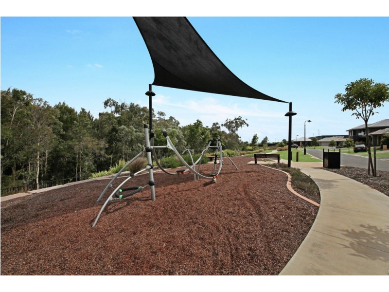 26 Mapleton Drive, North Lakes QLD 4509