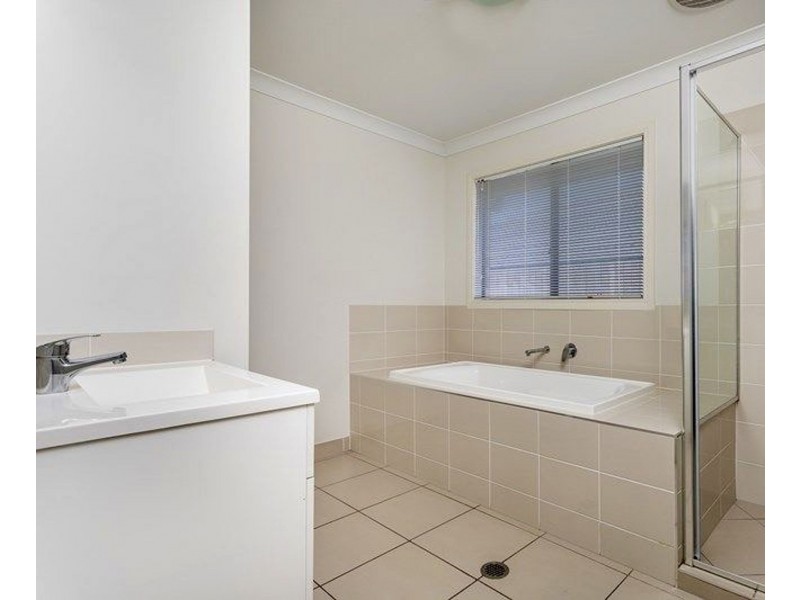 87 Mapleton Drive, North Lakes QLD 4509