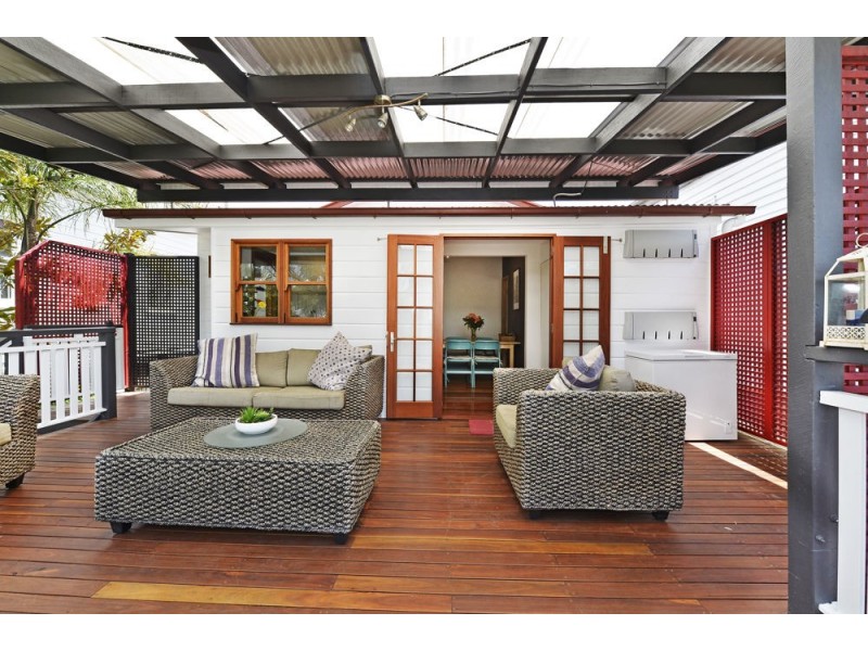 99 Pembroke Road, Coorparoo QLD 4151