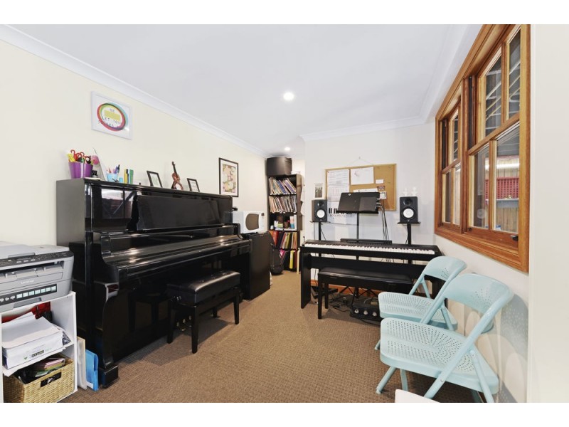 99 Pembroke Road, Coorparoo QLD 4151