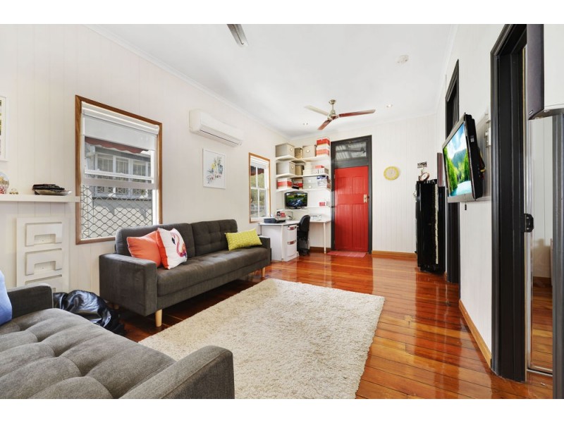 99 Pembroke Road, Coorparoo QLD 4151