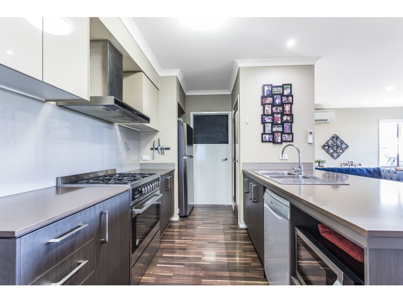 57 Cowen Terrace, North Lakes QLD 4509