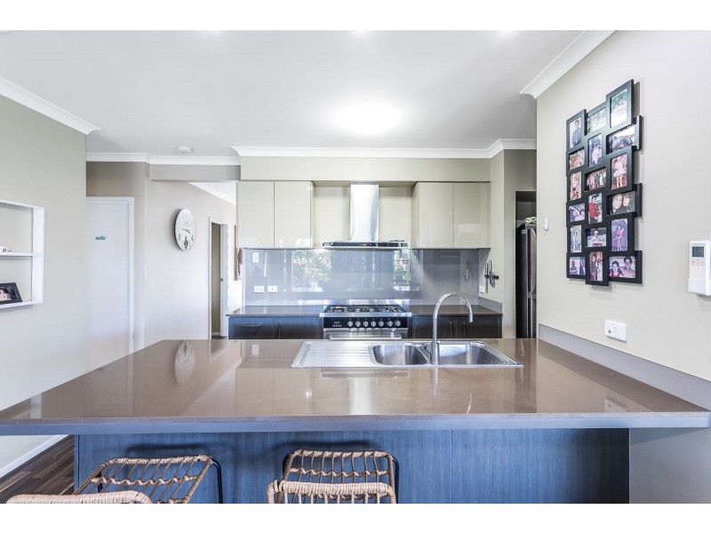 57 Cowen Terrace, North Lakes QLD 4509