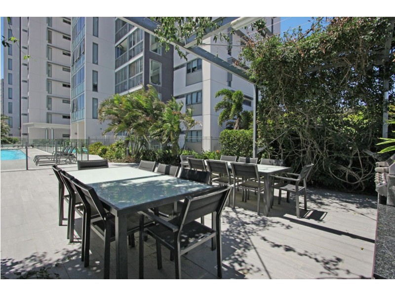 1012/16 Hamilton Place, Bowen Hills QLD 4006