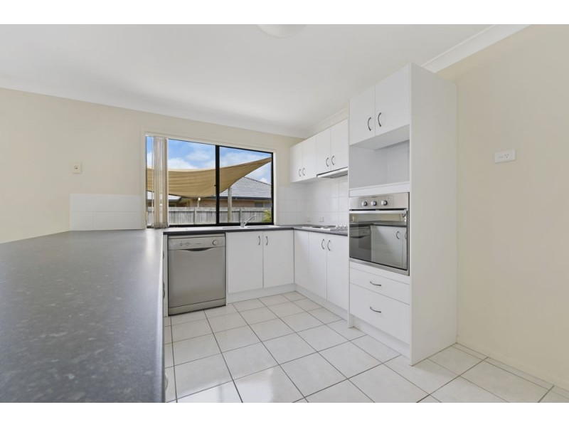 20 Whitfield Crescent, North Lakes QLD 4509