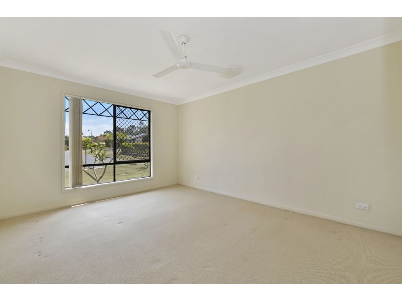 20 Whitfield Crescent, North Lakes QLD 4509