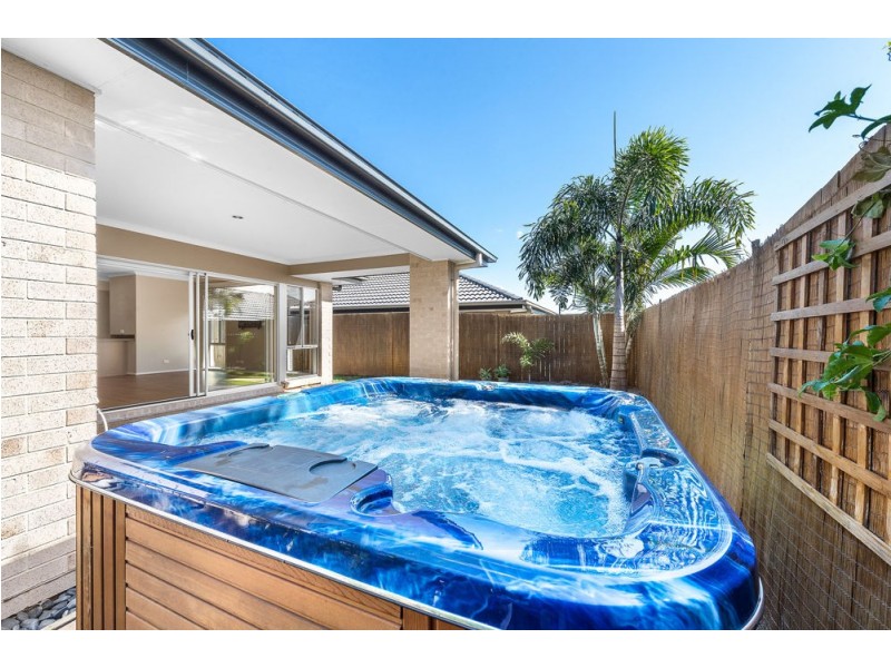 17 Wallis Circuit, North Lakes QLD 4509