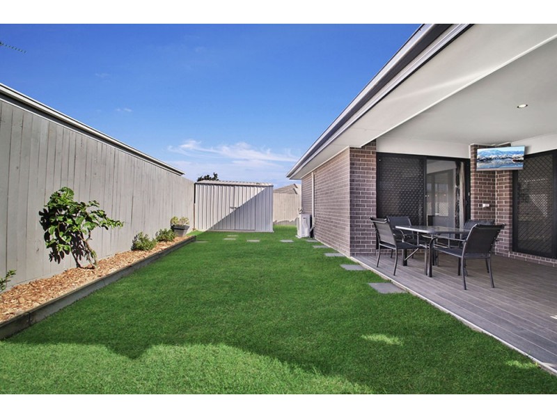 48 Solomon Parade, Warner QLD 4500