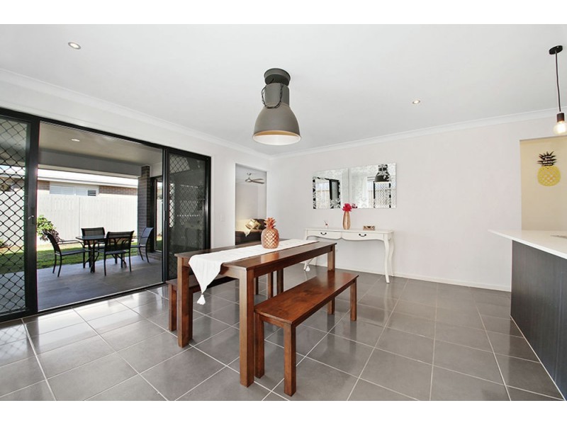 48 Solomon Parade, Warner QLD 4500