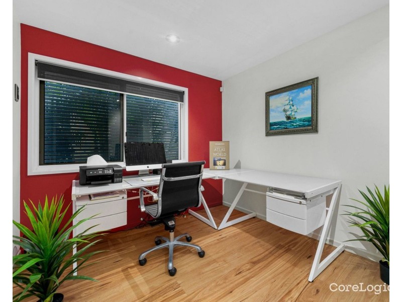 21 Kennedy Esplanade, Scarborough QLD 4020