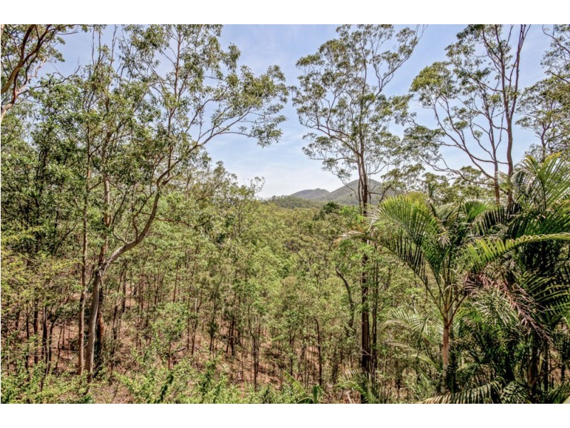 290 Woodward Road, Armstrong Creek QLD 4520
