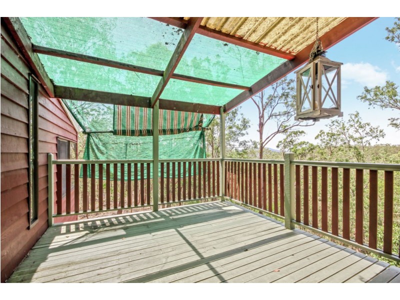 290 Woodward Road, Armstrong Creek QLD 4520