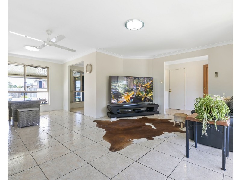 6 Gilbert Street, North Lakes QLD 4509