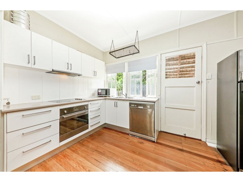 17 Sampson Street, Deception Bay QLD 4508