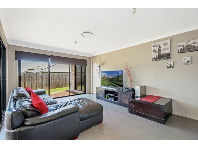 70 Wallarah Parade, North Lakes QLD 4509