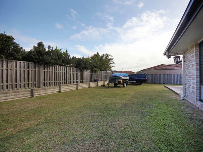 6 Hind Court, Bellmere QLD 4510