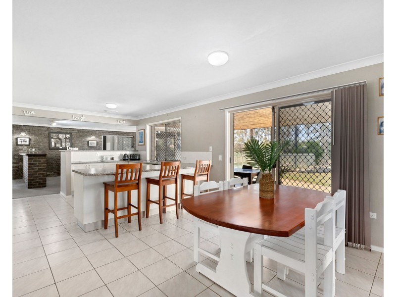 215 Francis Road, Bray Park QLD 4500