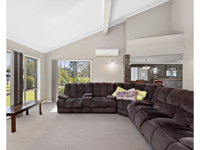 215 Francis Road, Bray Park QLD 4500