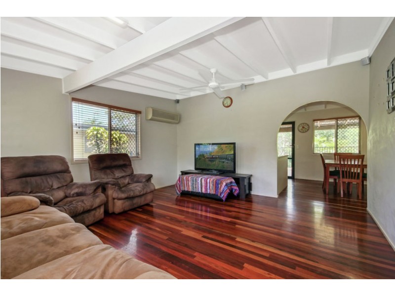 6 Sylvester Drive, Kallangur QLD 4503