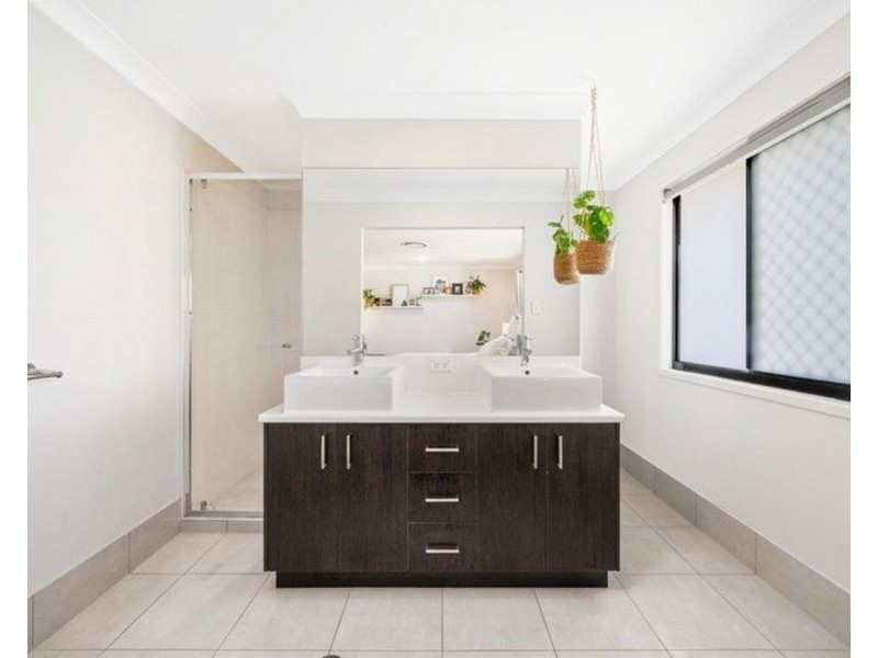21 Bellthorpe Circuit, Kallangur QLD 4503