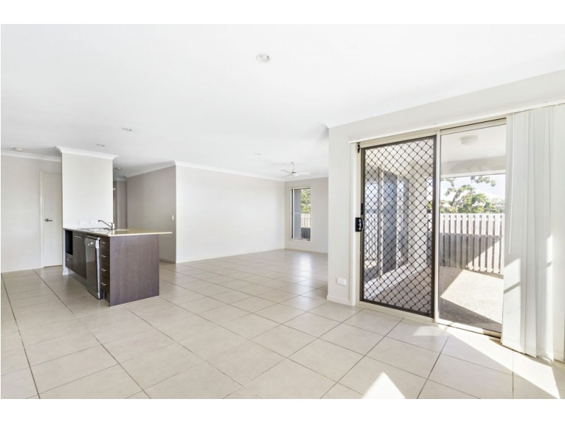 27 Denham Crescent, North Lakes QLD 4509