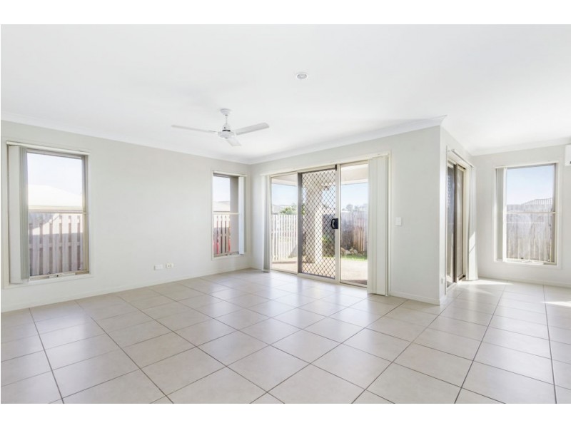 27 Denham Crescent, North Lakes QLD 4509