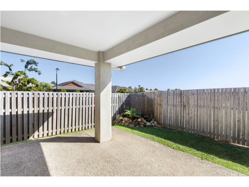 27 Denham Crescent, North Lakes QLD 4509