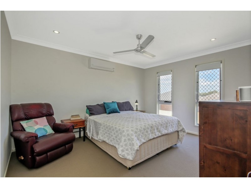 72 Mapleton Drive, North Lakes QLD 4509