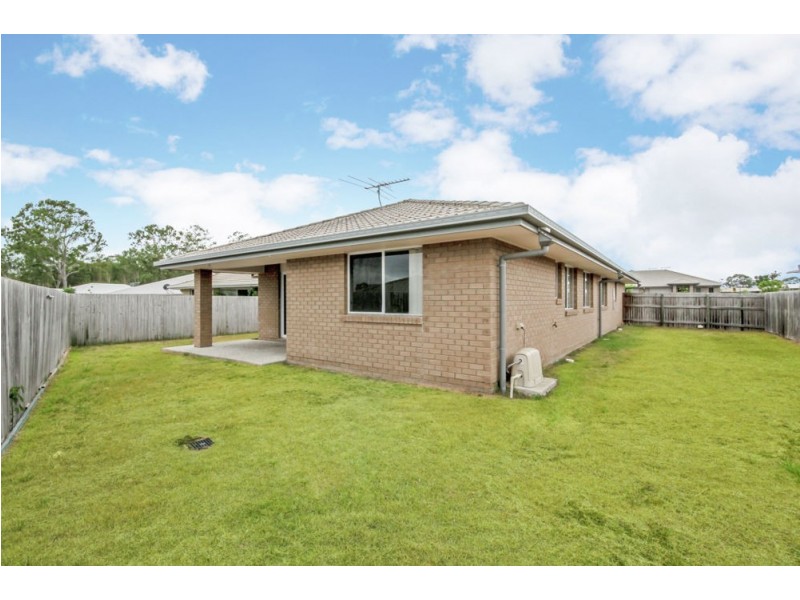 8 Feather Court, Morayfield QLD 4506