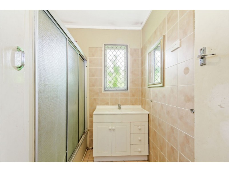 150 School Road, Kallangur QLD 4503