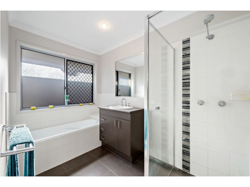 5 Miers Crescent, Murrumba Downs QLD 4503