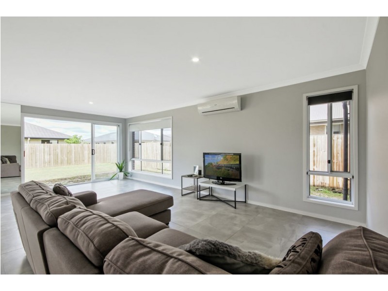 19 Waterbird Crescent, Caboolture QLD 4510