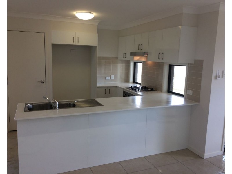 27 Basalt Street, North Lakes QLD 4509