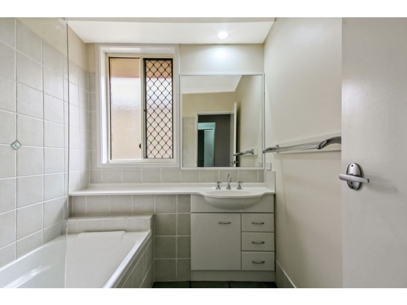 11 Darby Street, North Lakes QLD 4509