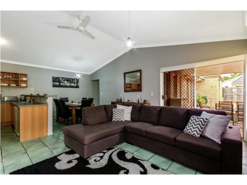 11 Darby Street, North Lakes QLD 4509