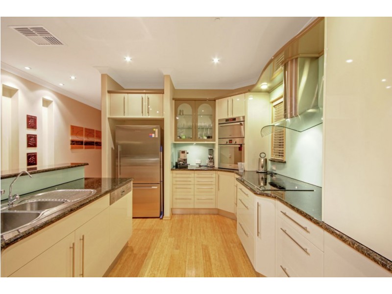 16 Senior Close, North Lakes QLD 4509