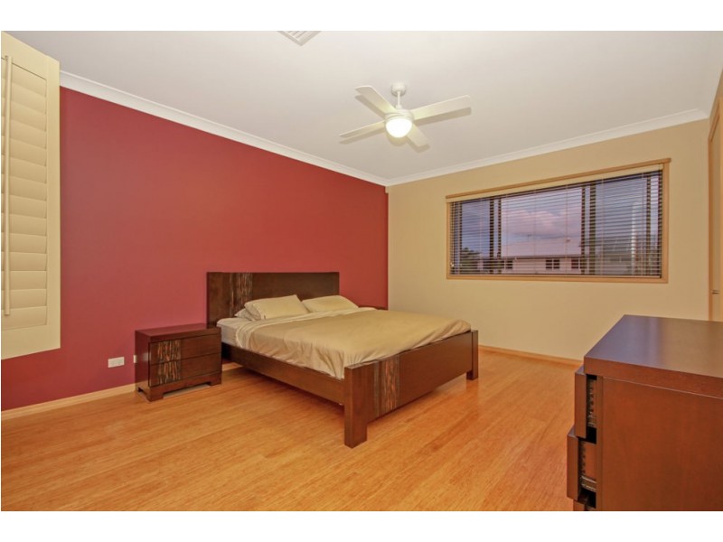16 Senior Close, North Lakes QLD 4509