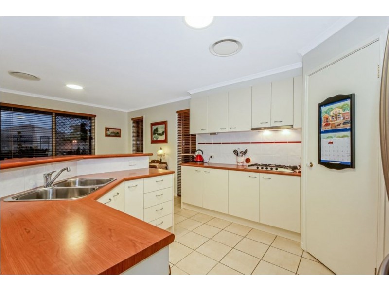 19 Vibrant Court, Dakabin QLD 4503